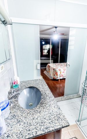 Casa à venda com 272m², 3 quartos e 2 vagasBanheiro 3