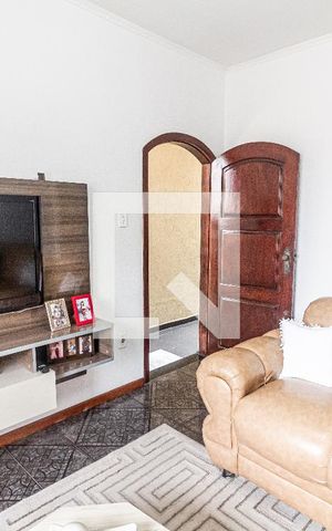 Casa à venda com 272m², 3 quartos e 2 vagasSala