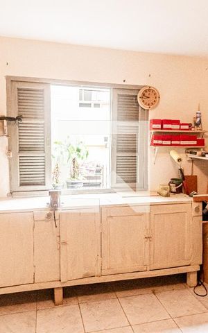Casa à venda com 272m², 3 quartos e 2 vagasQuarto de Serviço