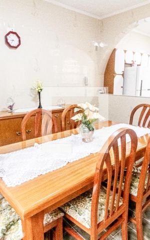 Casa à venda com 272m², 3 quartos e 2 vagasCozinha