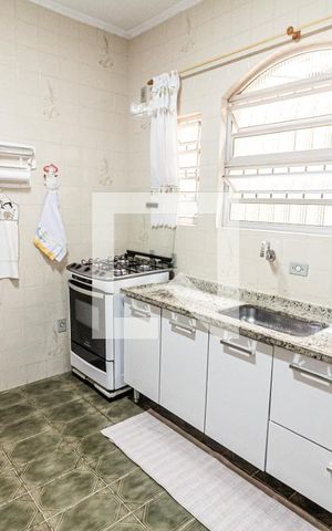 Casa à venda com 272m², 3 quartos e 2 vagasCozinha
