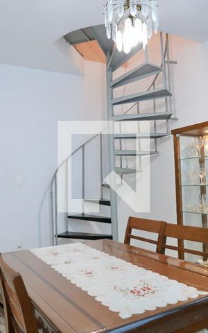 Apartamento à venda com 100m², 2 quartos e 1 vagaSala 