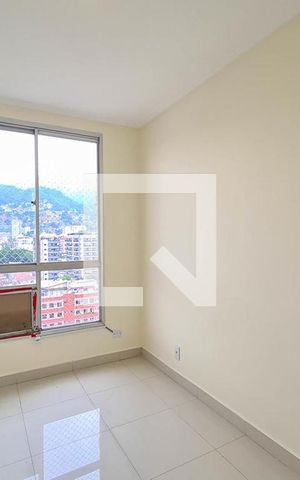 Apartamento à venda com 167m², 3 quartos e 2 vagas Apartamento à venda com 167m², 3 quartos e 2 vagasQuarto 2
