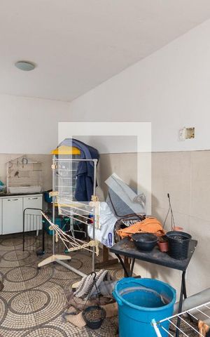 Casa à venda com 240m², 5 quartos e sem vagaLavanderia