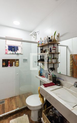 Casa à venda com 240m², 5 quartos e sem vagaBanheiro 2  (segundo andar)