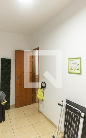 Casa à venda com 240m², 5 quartos e sem vagaQuarto 2  (segundo andar)