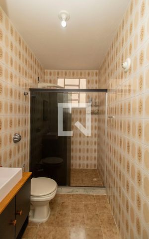 Apartamento à venda com 86m², 2 quartos e 1 vaga Apartamento à venda com 86m², 2 quartos e 1 vagaBanheiro Social