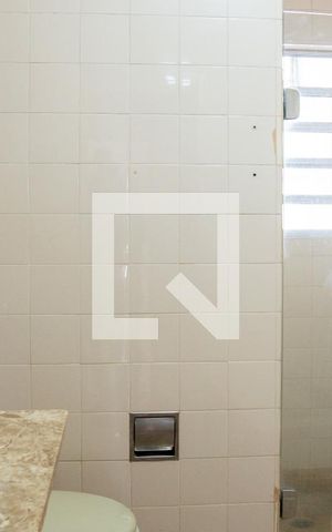 Apartamento à venda com 125m², 3 quartos e 1 vaga Apartamento à venda com 125m², 3 quartos e 1 vagaBanheiro