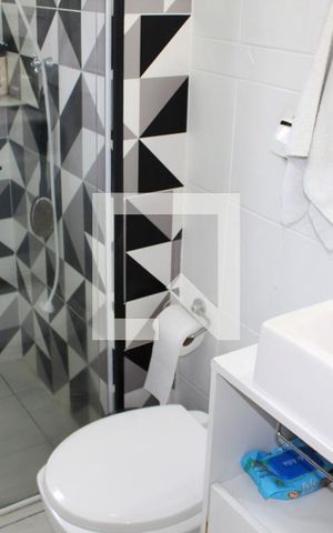 Apartamento à venda com 90m², 2 quartos e 2 vagasBanheiro 