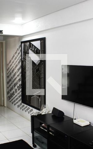 Apartamento à venda com 90m², 2 quartos e 2 vagasSala