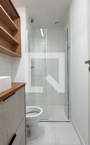 Apartamento à venda com 31m², 2 quartos e sem vaga Apartamento à venda com 31m², 2 quartos e sem vagaBanheiro