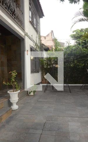 Casa para alugar com 280m², 5 quartos e 3 vagasParquinho