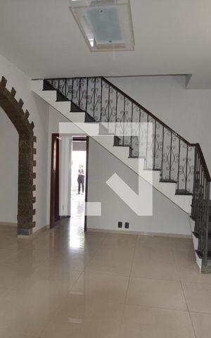 Casa para alugar com 280m², 5 quartos e 3 vagasSala de jantar