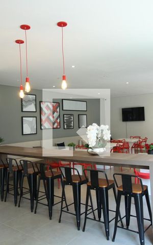 Apartamento para alugar com 38m², 2 quartos e sem vagaÁrea comum