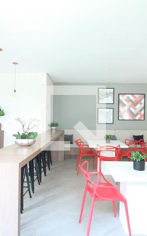 Apartamento para alugar com 38m², 2 quartos e sem vagaÁrea comum