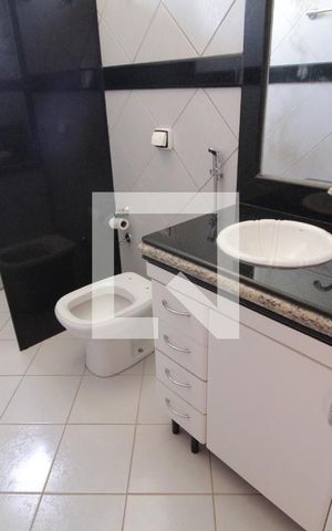 Apartamento para alugar com 296m², 4 quartos e 4 vagasBanheiro da Suíte 4