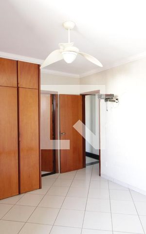 Apartamento para alugar com 296m², 4 quartos e 4 vagasQuarto 3 - Suíte