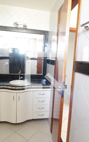 Apartamento para alugar com 296m², 4 quartos e 4 vagasBanheiro da Suíte 3
