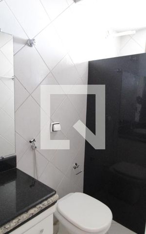 Apartamento para alugar com 296m², 4 quartos e 4 vagasBanheiro Social