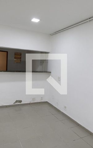 Casa à venda com 301m², 8 quartos e sem vagaSala