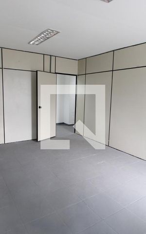 Casa à venda com 301m², 8 quartos e sem vagaQuarto 5 do 2º imóvel 