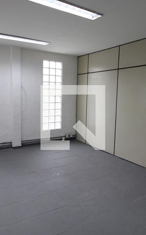 Casa à venda com 301m², 8 quartos e sem vagaQuarto 5