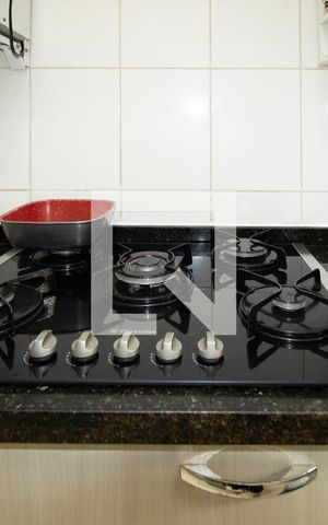 Casa à venda com 200m², 4 quartos e 1 vaga Casa à venda com 200m², 4 quartos e 1 vagaCozinha 2