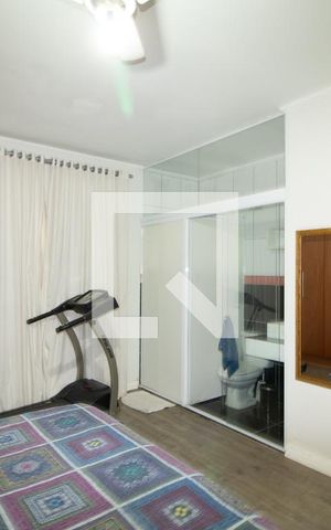 Casa à venda com 200m², 4 quartos e 1 vaga Casa à venda com 200m², 4 quartos e 1 vagaSuíte 3