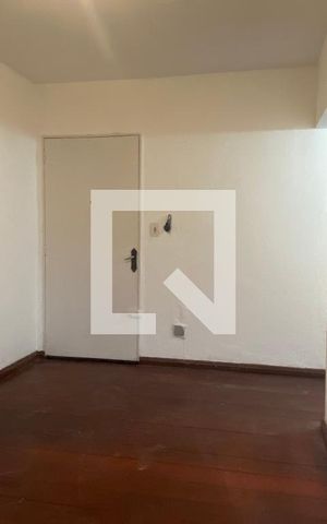 Apartamento à venda com 55m², 2 quartos e 1 vaga Apartamento à venda com 55m², 2 quartos e 1 vagaSala