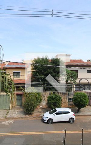 Casa à venda com 550m², 4 quartos e 5 vagas Casa à venda com 550m², 4 quartos e 5 vagasVista Quarto 2