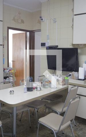 Casa à venda com 330m², 5 quartos e 3 vagasCozinha