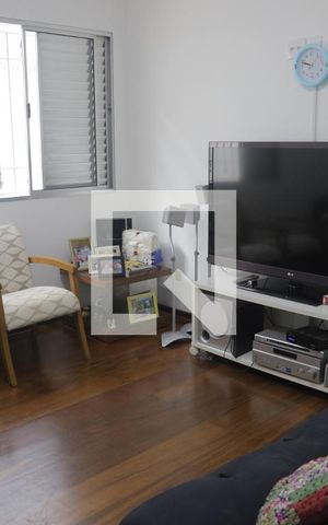 Casa à venda com 330m², 5 quartos e 3 vagasSala de TV