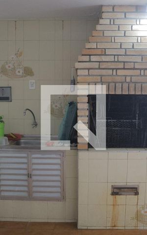Casa à venda com 330m², 5 quartos e 3 vagasChurrasqueira