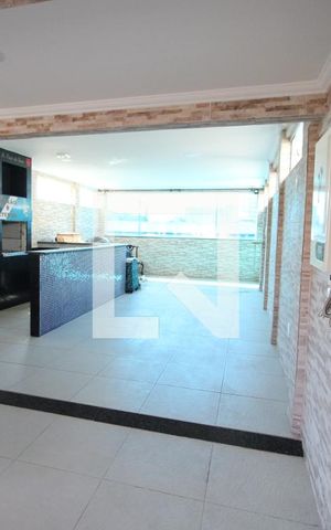 Casa à venda com 220m², 3 quartos e 2 vagasTerraço