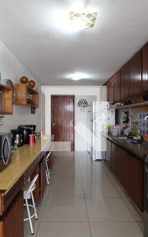 Apartamento à venda com 142m², 4 quartos e 1 vagaCozinha