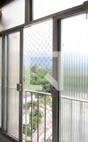 Apartamento à venda com 142m², 4 quartos e 1 vagaÁrea de Serviço