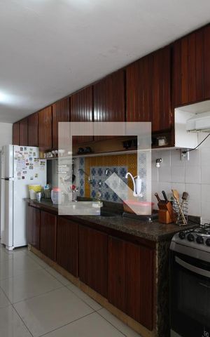 Apartamento à venda com 142m², 4 quartos e 1 vagaCozinha