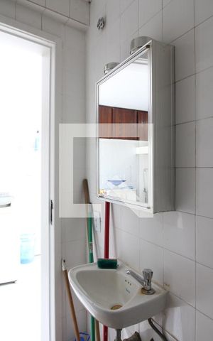 Apartamento à venda com 142m², 4 quartos e 1 vagaBanheiro de Serviço