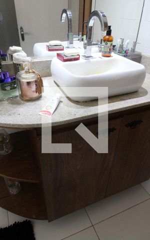 Apartamento à venda com 142m², 4 quartos e 1 vagaBanheiro Social