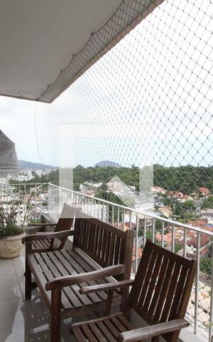 Apartamento à venda com 142m², 4 quartos e 1 vagaVaranda