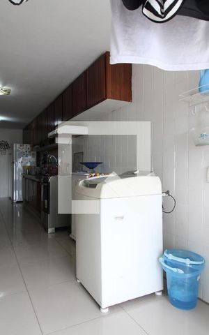 Apartamento à venda com 142m², 4 quartos e 1 vagaÁrea de Serviço