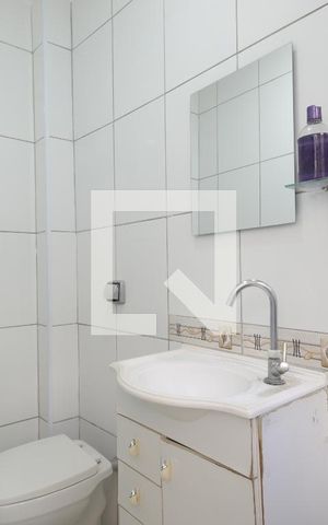 Casa à venda com 90m², 2 quartos e sem vagaBanheiro de Serviço