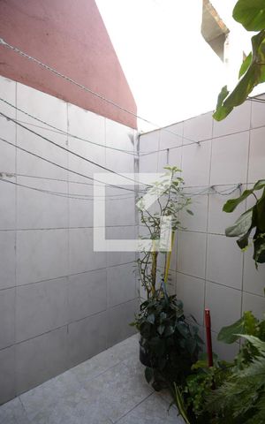 Casa à venda com 90m², 2 quartos e sem vagaQuintal