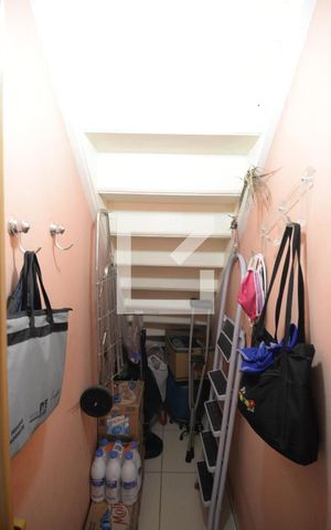 Casa à venda com 90m², 2 quartos e sem vagaDeposito