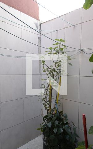 Casa à venda com 90m², 2 quartos e sem vagaQuintal