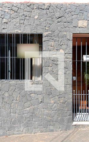 Casa à venda com 90m², 2 quartos e sem vagaFachada