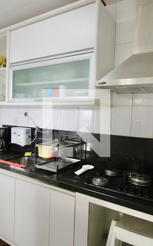 Apartamento para alugar com 80m², 1 quarto e 2 vagas Apartamento para alugar com 80m², 1 quarto e 2 vagasCozinha