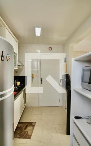 Apartamento para alugar com 80m², 1 quarto e 2 vagas Apartamento para alugar com 80m², 1 quarto e 2 vagasCozinha
