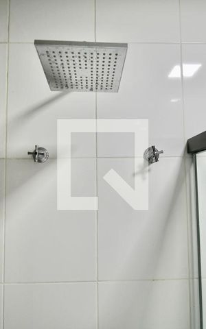 Apartamento para alugar com 74m², 1 quarto e 1 vaga Apartamento para alugar com 74m², 1 quarto e 1 vagaBanheiro da Suíte
