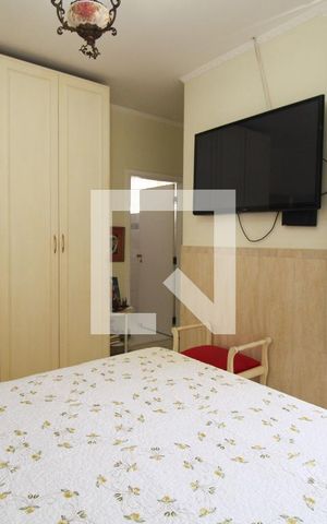 Casa à venda com 350m², 3 quartos e 4 vagas Casa à venda com 350m², 3 quartos e 4 vagasQuarto